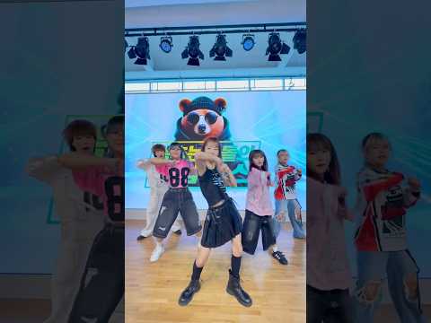 #춤추는곰돌 #춤추는곰돌의랜덤댄스 #댄스 #<strong>music</strong> #<strong>dance</strong> #afstarz #fyp #춤 #guap #challenge #성수 #챌린지