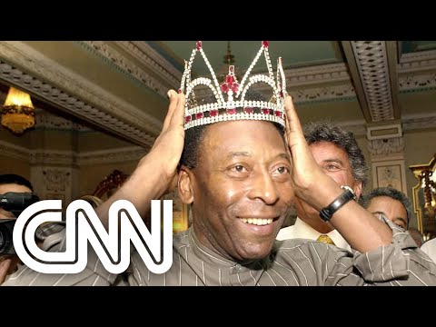 Pelé recebe troféu de “jogador da história” | CNN PRIME TIME