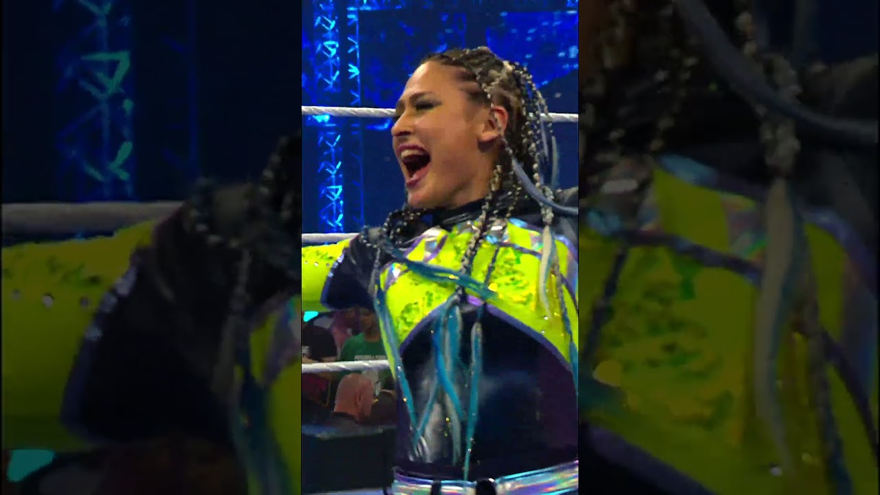 The Beautiful Madness is ready to take over #SmackDown 😤🌸