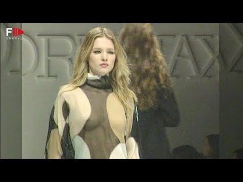 Vintage in Pills SPORTMAX Fall 2000 - Fashion Channel