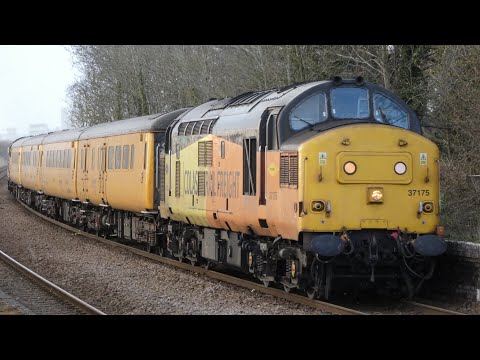 Colas Rail 37175 and 37099 power around the Wherry Lines working 1Q98 31/3/22