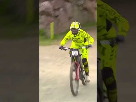 Cabirou leads! 😮 Marine Cabirou takes the hot seat in the Women’s Elite Final in Leogang 🚀