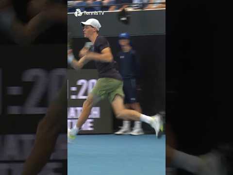 Jannik Sinner Slaps A HUGE Forehand 👋