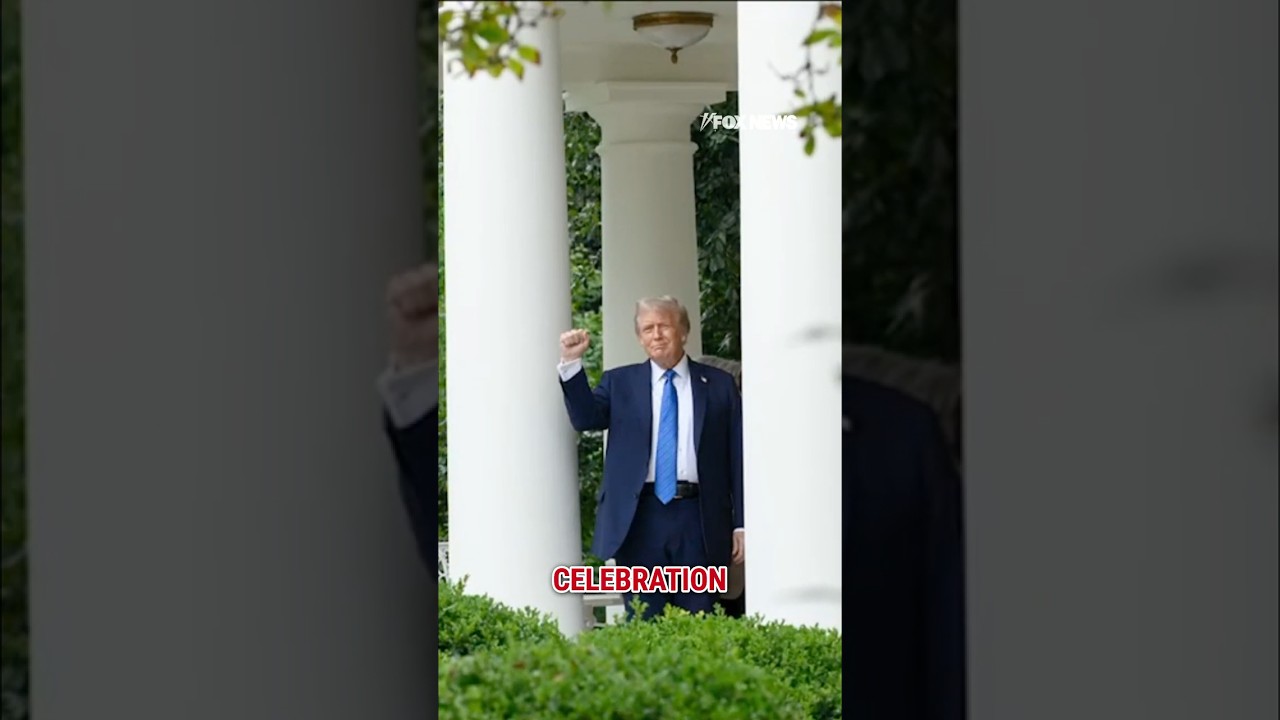 Trump tests outdoor speakers for 'greatest event in the history of the White House' #shorts #trump