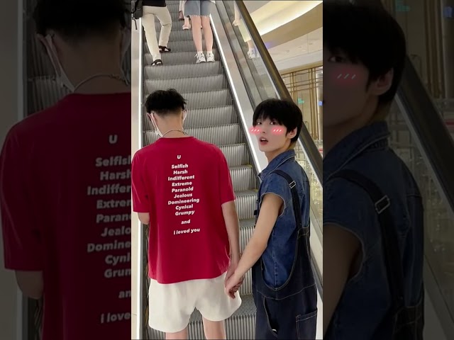 出门在外还是要看好自己的小朋友呢#日常#搞笑