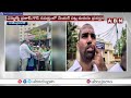 నడిరోడ్డుపై కొట్టుకున్న రాజకీయ నేతలు | Rajendra Nagar Mayor Vs EX-Mayor | Hyderabad | ABN  - 02:23 min - News - Video