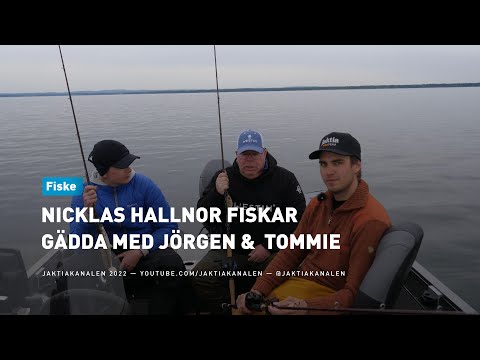 Nicklas Hallnor fiskar gädda med Jörgen & Tommie