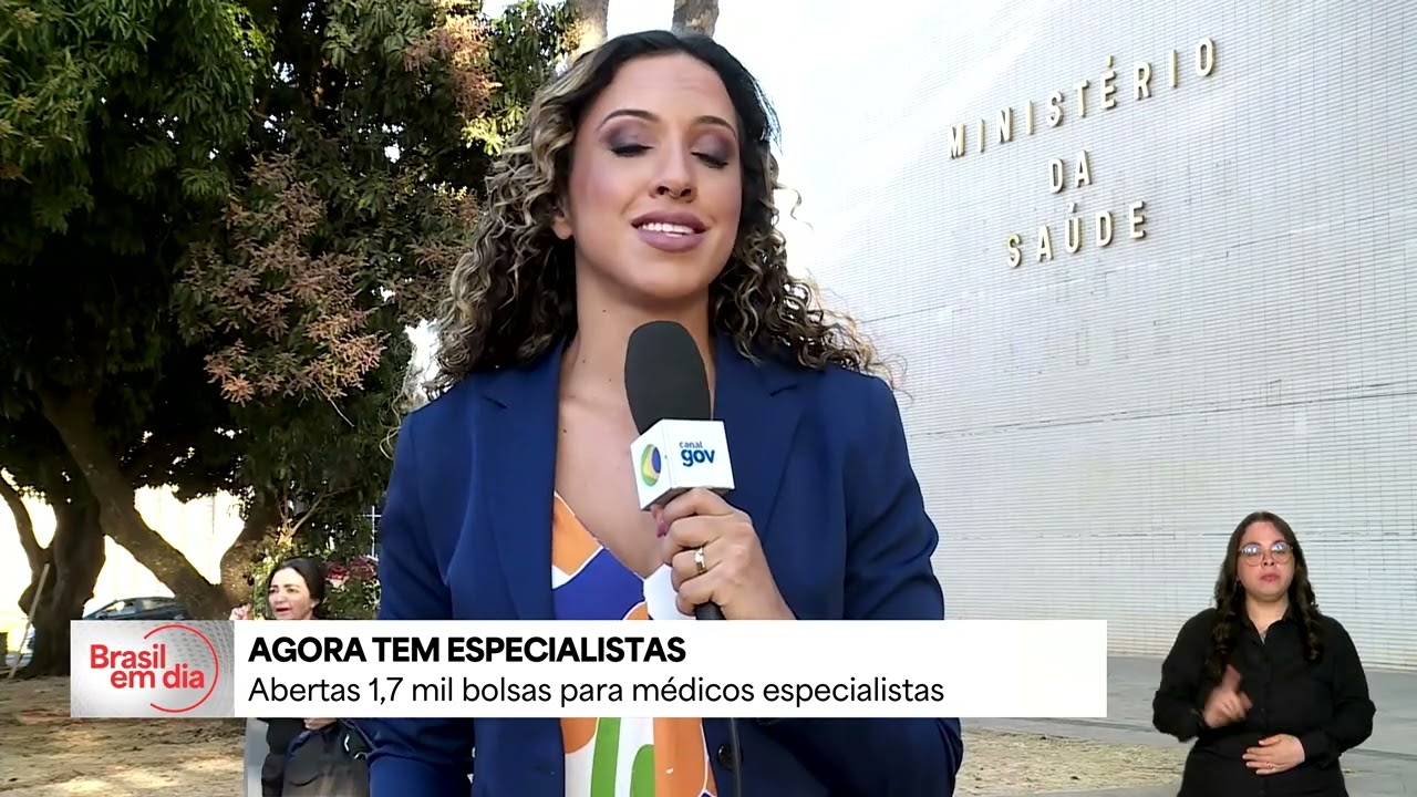 Ministério da Saúde abre 17 mil bolsas para médicos especialistas
