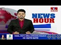 Puttaparthi: పోలీసుల వాహనాల పై రాళ్లు రువ్విన అల్లరిమూకలు || hmtv News  - 02:08 min - News - Video