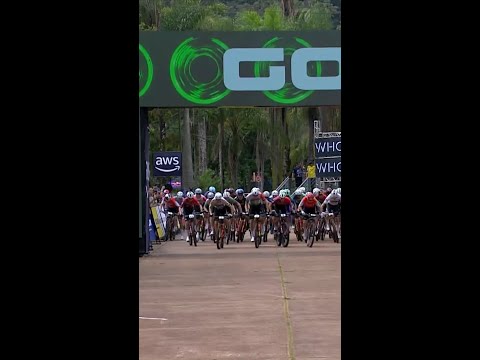 The dawn of Chris Blevins’ incredible 2025 UCI XCC World Cup winning streak! 🔥