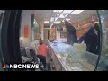 Video shows armed thieves ransack California jewelry store