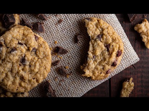 How to Make Dark Chocolate Chip Cookies With Sea Salt