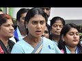 Watch: YSRTP chief YS Sharmila sends trolley filled with damaged crops to CM KCR