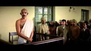 Суд над Ганди в Чампаране. Отрывок из фильма "Gandhi"