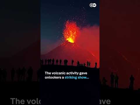Italy's Mount Etna erupts after a four-year silence | DW News