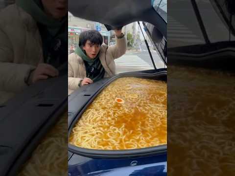 車のトランクはラーメンで満杯です