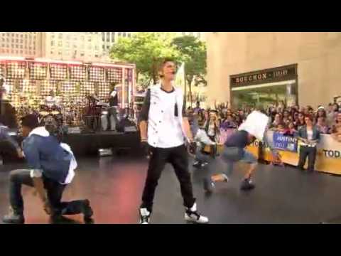 Justin Bieber - All Around The World (Live @ Today Show 2012)