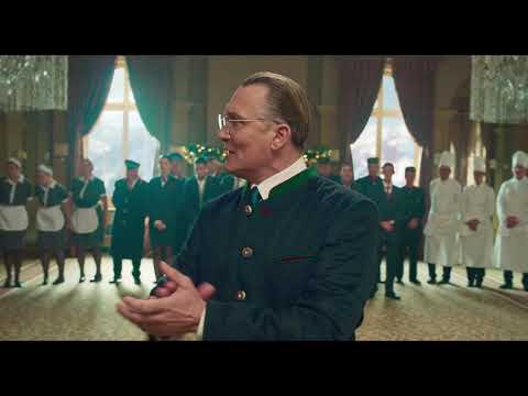 THE PALACE di Roman Polanski (2023) - Clip "Hansueli"