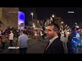 Ben-Gvir leaves synagogue in Jerusalem as protesters call for the release of hostages  - 00:32 min - News - Video