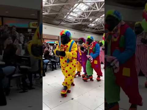 Gorillas in Mart😲| SORA 2 Generates Real Life Scenes #sora2 #ai #gorilla #aishorts #sorashorts #usa