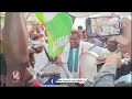 Congress MP Candidate Gaddam Vamsi Plays Drums | Adluri Laxman Kumar | V6 News  - 01:42 min - News - Video