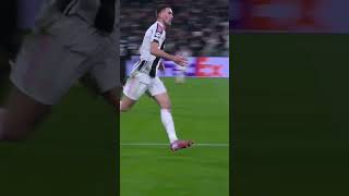 Dusan doing Dusan things 🥵🥵?? #juventus #football #goals #soccer #championsleague