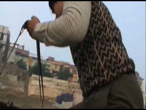 Aamir Khan in Varanasi - Part 1