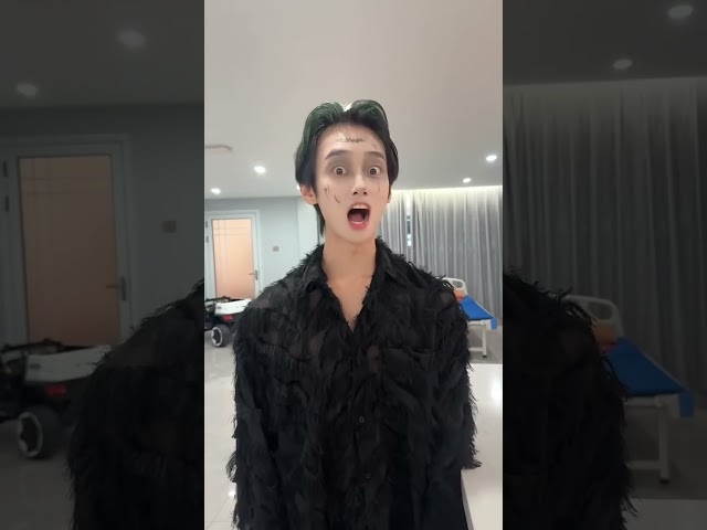 唐三脑袋里面也有外星人#斗罗大陆#唐三小舞#小丑