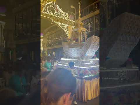 華麗莊嚴又霸氣的清邁水燈節遊行 20241115