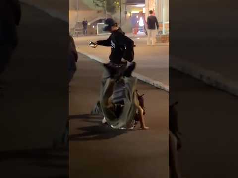 飲酒スケボーで地獄みたいなこけ方をする男w