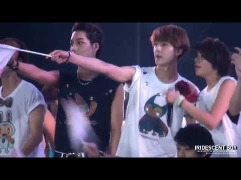 120818 SMTown Seoul Ending - Sehun focus