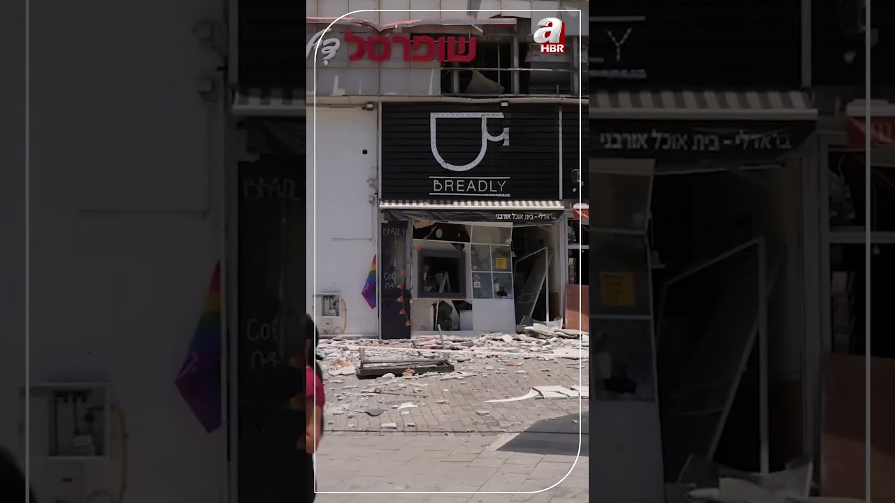 İran’ın İsrail'e yönelik füze saldırılarında binalarda ağır hasar oluştu #shorts