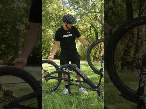 Flipping your eBike like a pro! No scratches, no stress 👍