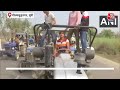 Kisan Andolan Tractor March: Yamuna Expressway के पास किसानों का ट्रैक्टर मार्च | Farmers Protest  - 01:34 min - News - Video
