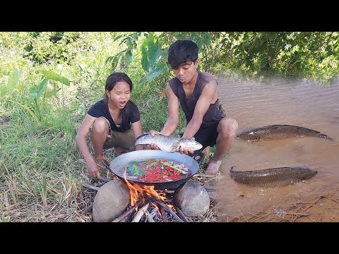Skills catch fish for food of survival, Fish soup chili tasty for lunch, Survival in forest