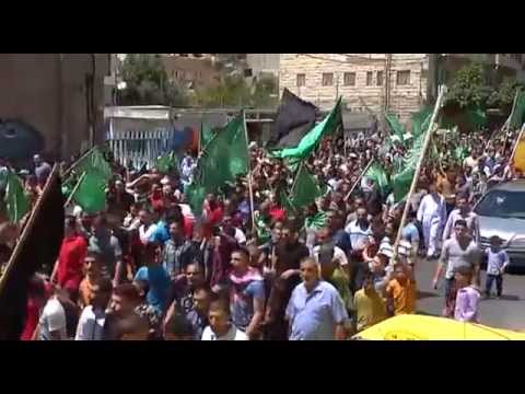 أهالي الخليل يحتشدون دعماً للمقاومة وللوفد الفلسطيني المفاوض في القاهرة