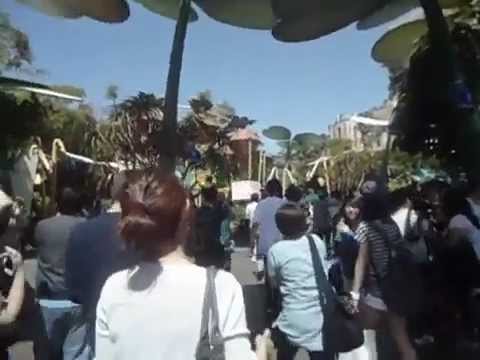 120519 EXO Suho Luhan Kai with fan @ Disneyland L.A 엑소 Disney Adventure