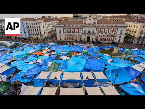 España rechaza medidas de vivienda mientras manifestantes se reúnen frente al Parlamento