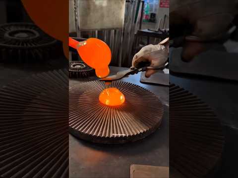 The glass blowing technique 🤯 #ancient