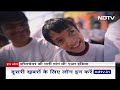 Mumbai Airport पर Wheelchair नहीं मिलने से बुजुर्ग की मौत ने खोली व्यवस्था की पोल | Hum Log  - 30:44 min - News - Video
