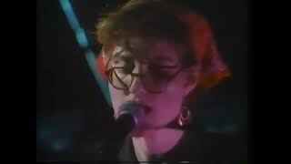 Fairground Attraction - Whispers - Live 1989