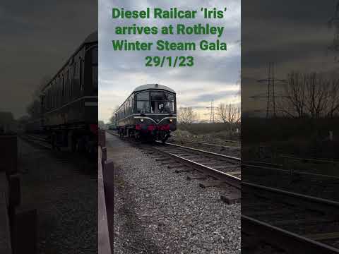 Diesel Railcar ‘Iris’ arrives at Rothley (Great Central Railway) 29/1/23 Winter Steam Gala #shorts