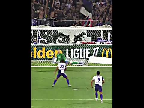 小小点球,轻松拿捏,这就是我塔的新门将!#大巴黎#巴黎圣日耳曼#舍瓦利耶#足球 #football