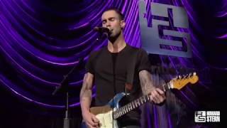 Adam     Levine Performs “Purple Rain”
