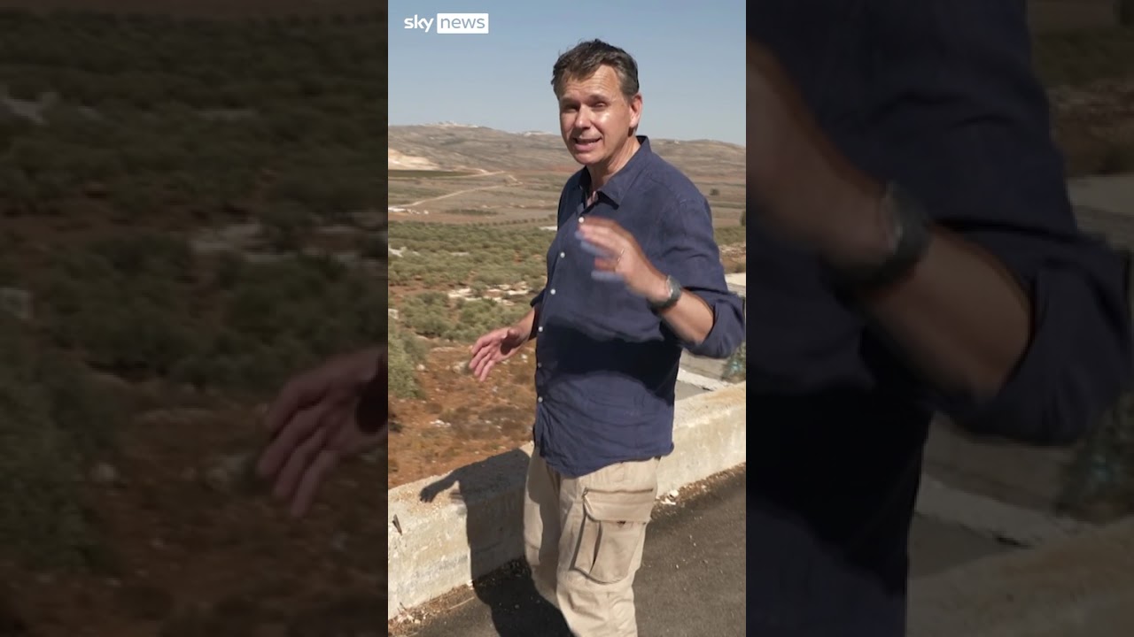 How have Israeli settlers expanded into West Bank?