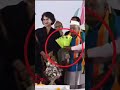 Priyanka Gandhi Gets Bouquet At Rally, Flowers Are Missing | MP Elections | Madhya Pradesh  - 00:12 min - News - Video