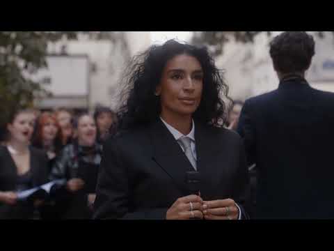 SEVDALIZA - STRONG BECAUSE YOU ARE FT. LA QUEERALE (LIVE AT PFW)