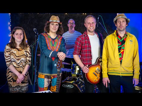 Blowing My Own Trumpet - Son of the soil - live 