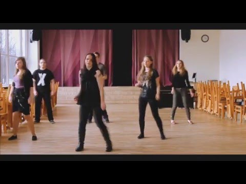 Cha cha slide dance