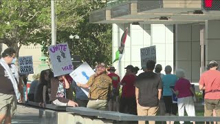 Crowd protests US strike on Iran in downtown Des Moines